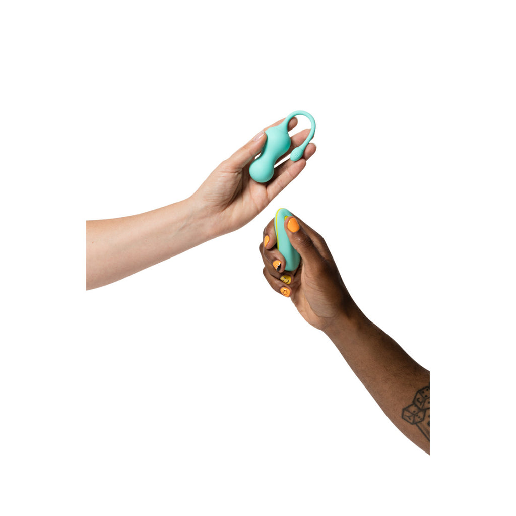 ROMP Cello Vibrating Egg in Aqua